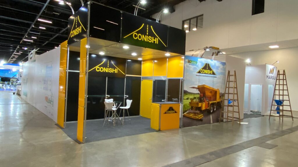 Montagem do estande Conishi na M&T 2022